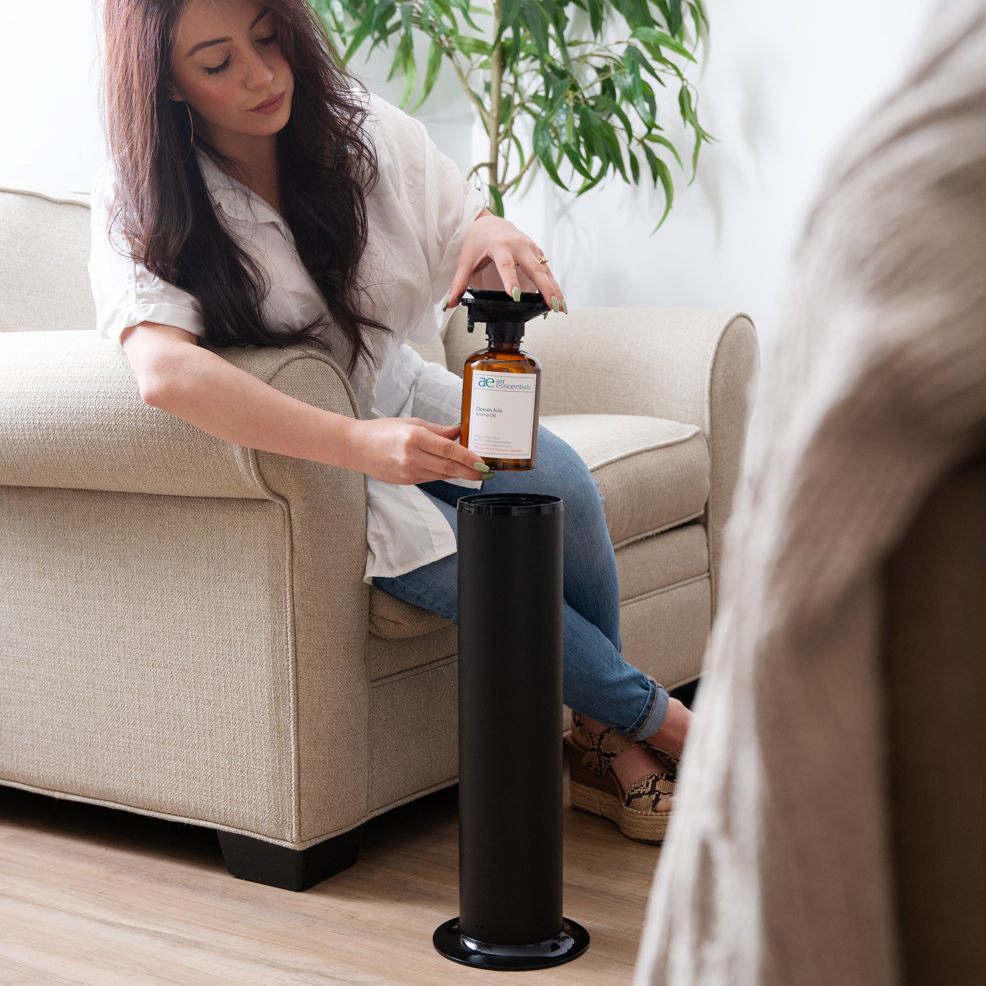 AE Tower 2000 Package | Aroma Diffuser + 550mL Fragrance