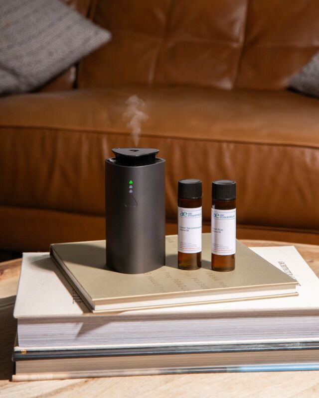 Introduce a luxurious fragrance anywhere with The Mini.
You can select from three different scent modes and fill up to 300 square feet with this portable diffuser. Shop the Mini Gift Set and select any two fragrances.
.
.
#minidiffuser #diffusers